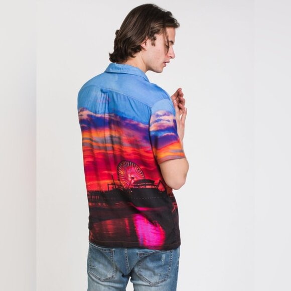 Kolby Santa Monica Pier Ferris Wheel Button Up Hawaiian Summer Lightweight Shirt - Picture 2 of 10